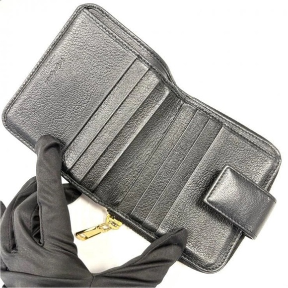 Yves Saint Laurent Black Leather Wallet with Gold Zipper - Picture 4 of 11